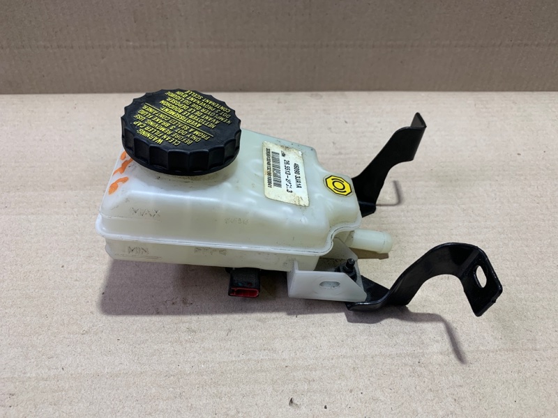 Бачок главного тормозного цилиндра NISSAN PATHFINDER R52 12-21 R52 3.5