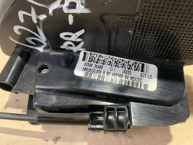 Замок двери задний правый PATHFINDER R52 12-21 2020 R52 3.5