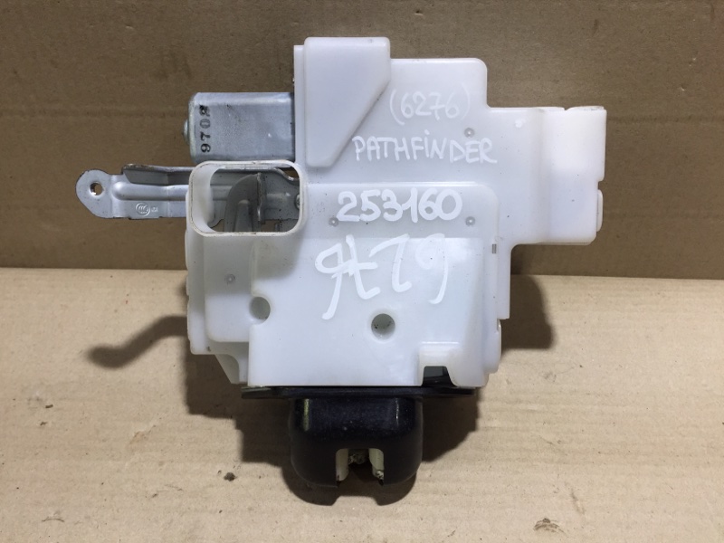 Замок крышки багажника NISSAN PATHFINDER R52 12-21 2020 R52 3.5 90500-9NC0B Б/У