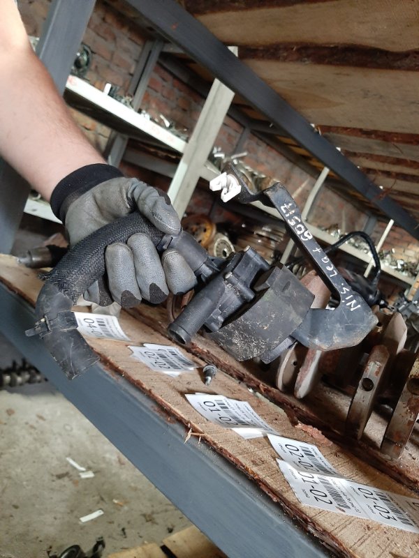 Помпа инвертора NISSAN LEAF 10-17 92552-3NA0A Б/У