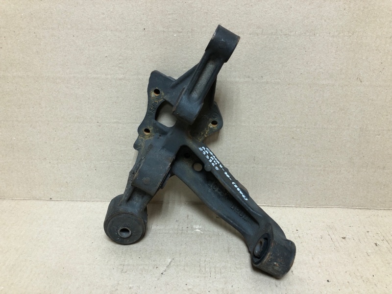 Цапфа задняя правая TOYOTA CAMRY 30 02-06 ACV30 2.4 2AZFE Цапфа задняя правая TOYOTA CAMRY 30 02-06 ACV30 2.4 2AZFE