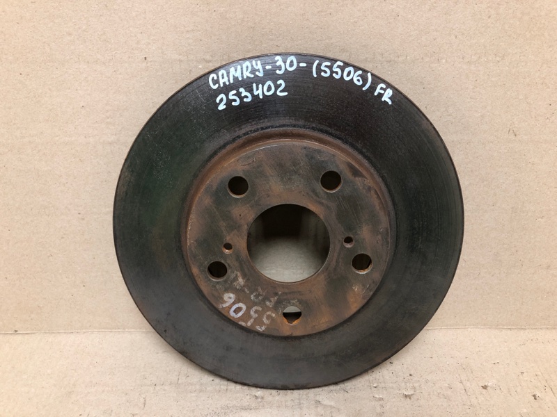 Запчасть тормозной диск передний TOYOTA CAMRY 30 02-06 2005 ACV30 2.4 2AZFE 43512-06040 Б/У Тормозной диск передний TOYOTA CAMRY 30 02-06 2005 ACV30 2.4 2AZFE 43512-06040 Б/У
