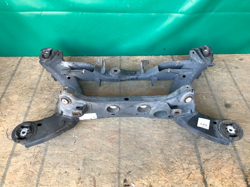 Балка задней подвески 300 04-10 СЕДАН 3.5