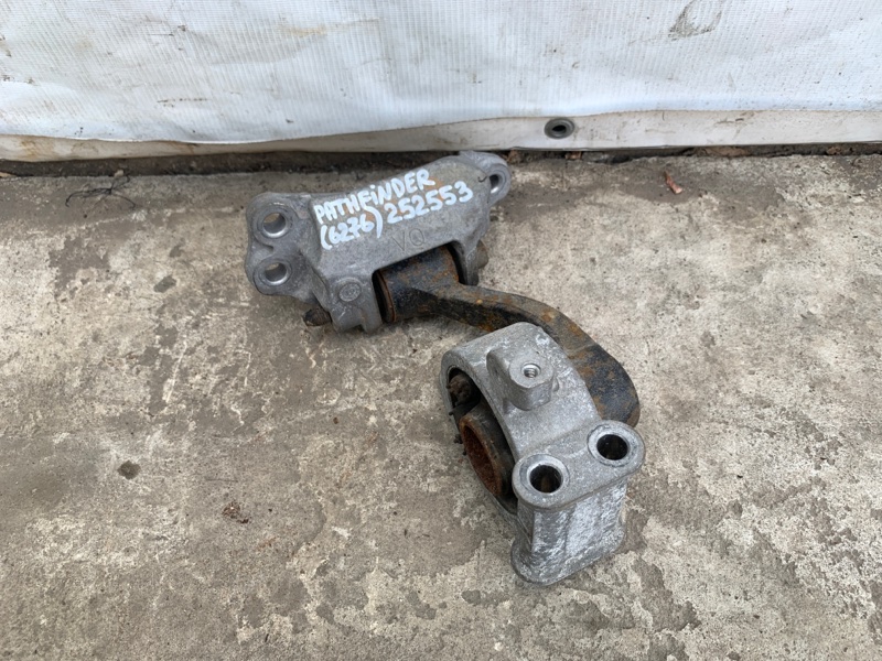 Подушка двигателя задняя NISSAN PATHFINDER R52 12-21 2020 R52 3.5 11360-4RA0A Б/У