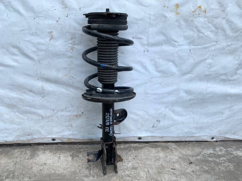 Амортизатор передний левый NISSAN PATHFINDER R52 12-21 2020 R52 3.5 E4303-9NF0A Б/У