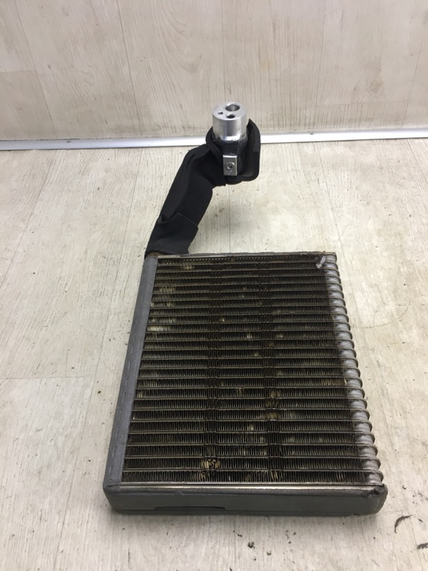 Испаритель кондиционера LEXUS IS200 98-05