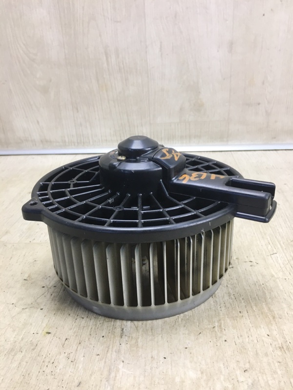 Моторчик печки LEXUS IS200 98-05 Моторчик печки LEXUS IS200 98-05