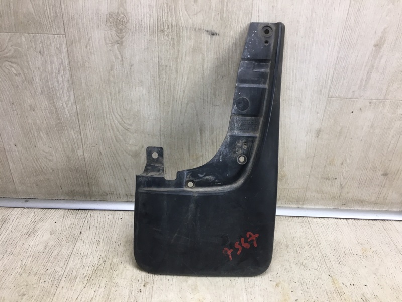 Брызговик передний правый MITSUBISHI ENDEAVOR 03-11 Внедорожник MR987574 Б/У