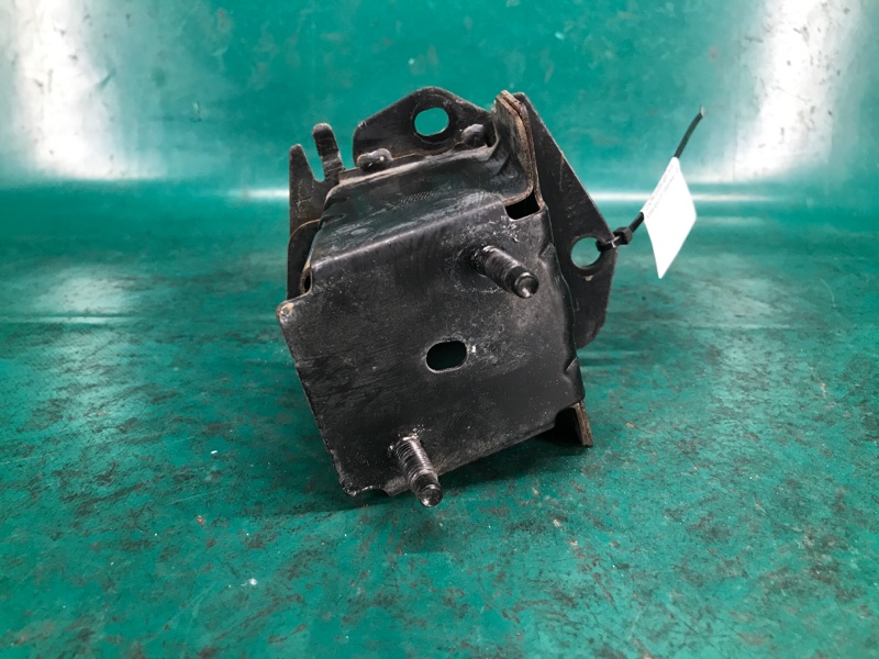 Кронштейн усилителя заднего бампера левый ROGUE 08-15 2013 Внедорожник 2.5 QR25DE