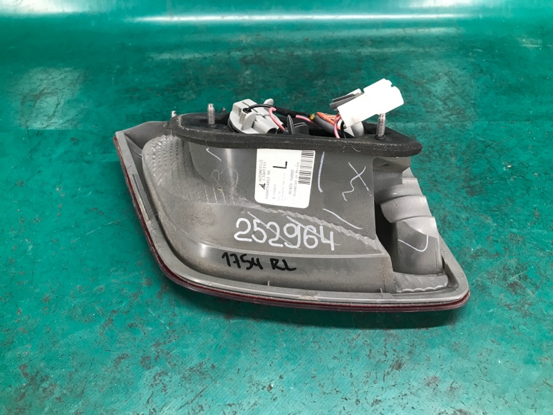 Фонарь внутренний левый SORENTO XM 09-14 2010 Внедорожник 2.4 G4KE