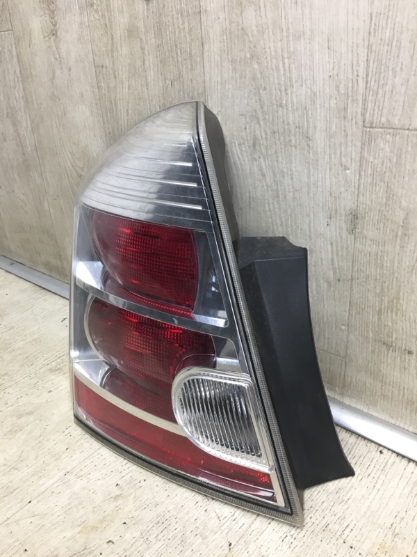 Фонарь наружный левый NISSAN SENTRA (B16) 06–12 2.0 MR20DE Фонарь наружный левый NISSAN SENTRA (B16) 06–12 2.0 MR20DE