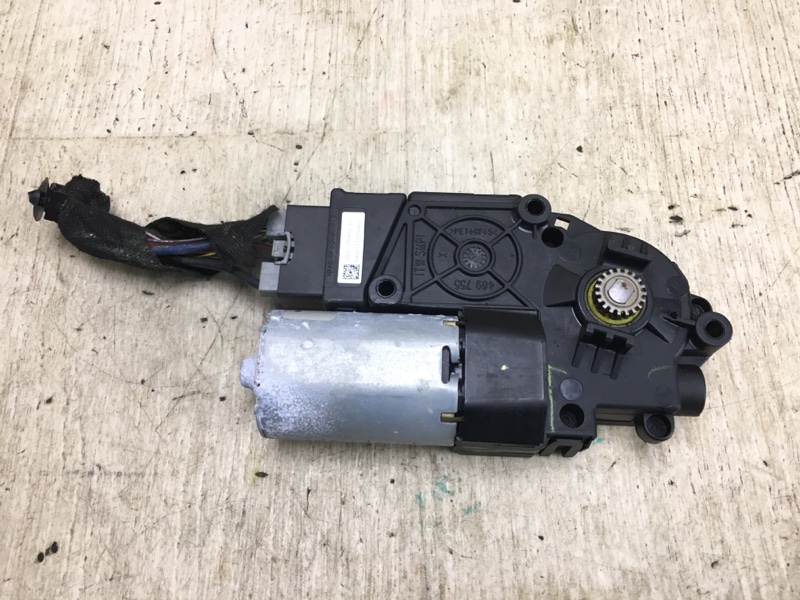 Моторчик люка FUSION 14- 2013 Седан C20EDEF Моторчик люка FUSION 14- 2013 Седан C20EDEF