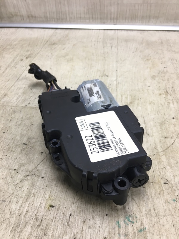 Моторчик люка FORD FUSION 14- Седан C20EDEF Моторчик люка FORD FUSION 14- Седан C20EDEF