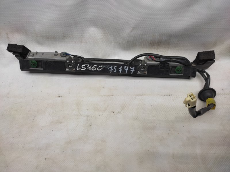 Подсветка номера LS460 06-12 Подсветка номера LS460 06-12