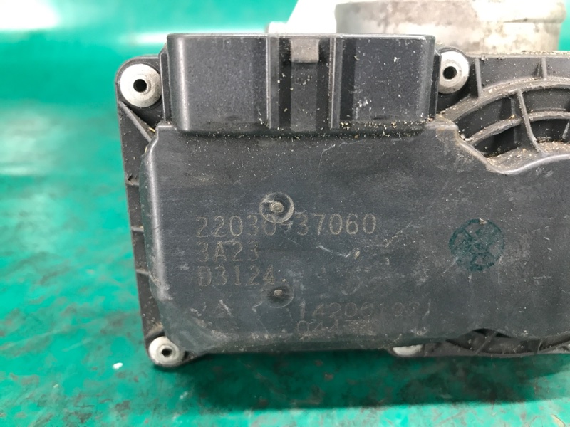 Дроссельная заслонка PRIUS - 30 09-17 2013 ZVW30 1.8 2ZRFXE