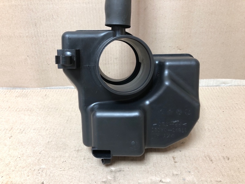 Резонатор воздушного фильтра TOYOTA SOLARA 03-09 ACV30 Кабриолет 3.3 3MZ-FE