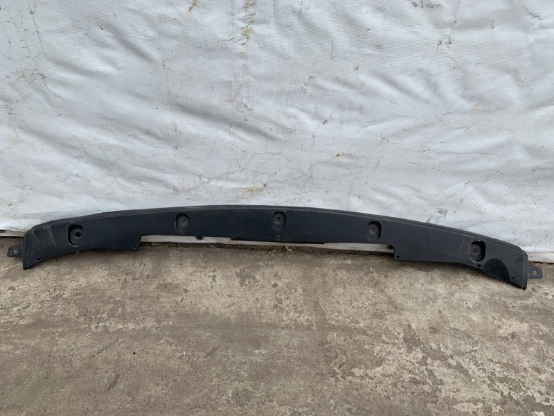 Накладка бампера задняя TOYOTA PRIUS - 30 09-17 2013 ZVW30 2ZR-FXE 76891-47020 Б/У