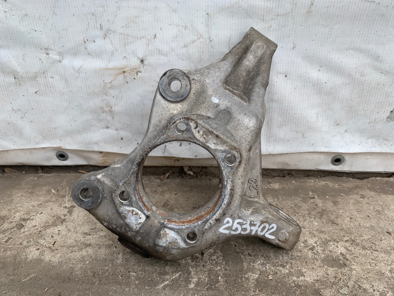 Кулак поворотный левый TOYOTA PRIUS - 30 09-17 2013 ZVW30 2ZR-FXE 43202-47030 Б/У