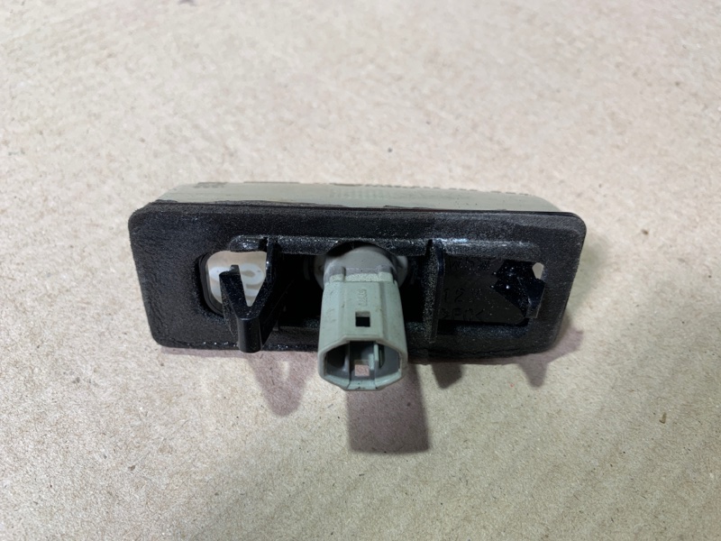 Подсветка номера TOYOTA PRIUS - 30 09-17 ZVW30 2ZR-FXE Подсветка номера TOYOTA PRIUS - 30 09-17 ZVW30 2ZR-FXE