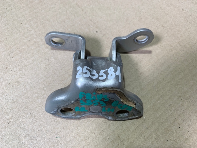Петля двери верхняя задняя левая PRIUS - 30 09-17 2013 ZVW30 2ZR-FXE