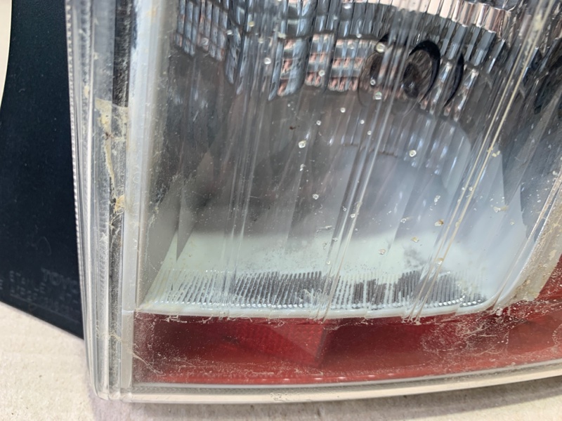 Фонарь наружный правый PRIUS - 30 09-17 2013 ZVW30 2ZR-FXE Фонарь наружный правый PRIUS - 30 09-17 2013 ZVW30 2ZR-FXE