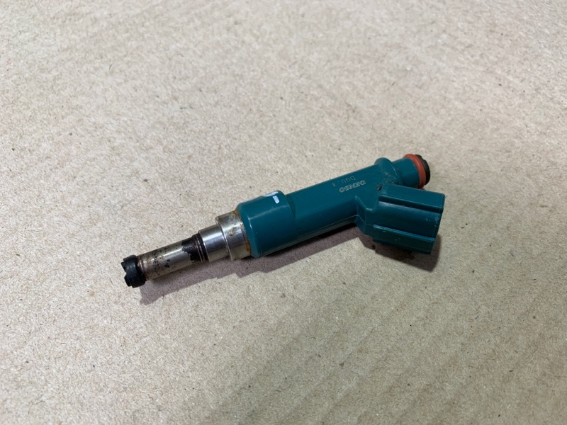 Форсунка топливная PRIUS - 30 09-17 2013 ZVW30 2ZR-FXE Форсунка топливная PRIUS - 30 09-17 2013 ZVW30 2ZR-FXE