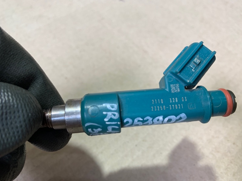 Форсунка топливная PRIUS - 30 09-17 2013 ZVW30 2ZR-FXE Форсунка топливная PRIUS - 30 09-17 2013 ZVW30 2ZR-FXE