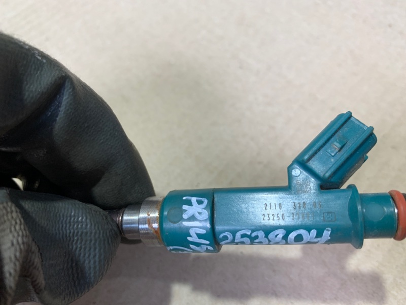 Форсунка топливная PRIUS - 30 09-17 2013 ZVW30 2ZR-FXE Форсунка топливная PRIUS - 30 09-17 2013 ZVW30 2ZR-FXE