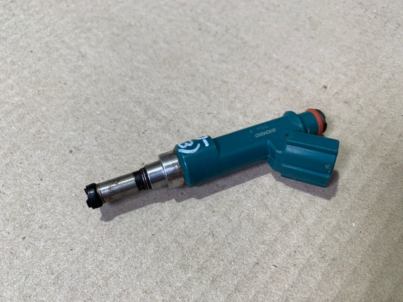 Форсунка топливная PRIUS - 30 09-17 2013 ZVW30 2ZR-FXE Форсунка топливная PRIUS - 30 09-17 2013 ZVW30 2ZR-FXE