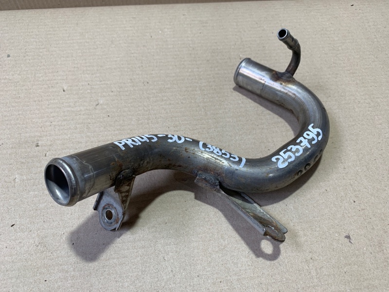 Патрубок системы охлаждения TOYOTA PRIUS - 30 09-17 ZVW30 2ZR-FXE