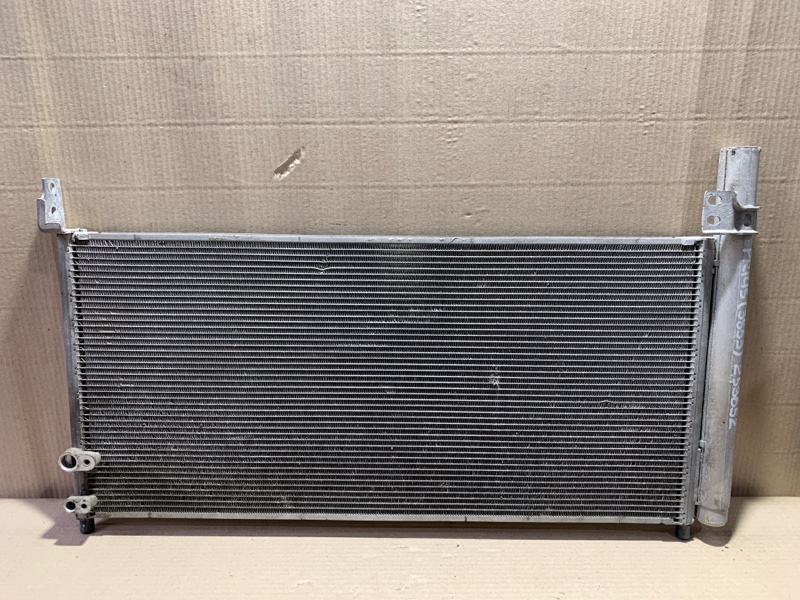 Запчасть радиатор кондиционера TOYOTA PRIUS - 30 09-17 2013 ZVW30 2ZR-FXE 88460-47150 Б/У Радиатор кондиционера TOYOTA PRIUS - 30 09-17 2013 ZVW30 2ZR-FXE 88460-47150 Б/У