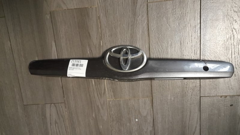 Запчасть панель подсветки номера TOYOTA CAMRY 40 06-11 ACV40 76801-33100 Б/У Панель подсветки номера TOYOTA CAMRY 40 06-11 ACV40 76801-33100 Б/У
