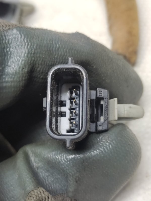 Ручка двери наружная передняя левая M35/M45 04-10 Ручка двери наружная передняя левая M35/M45 04-10