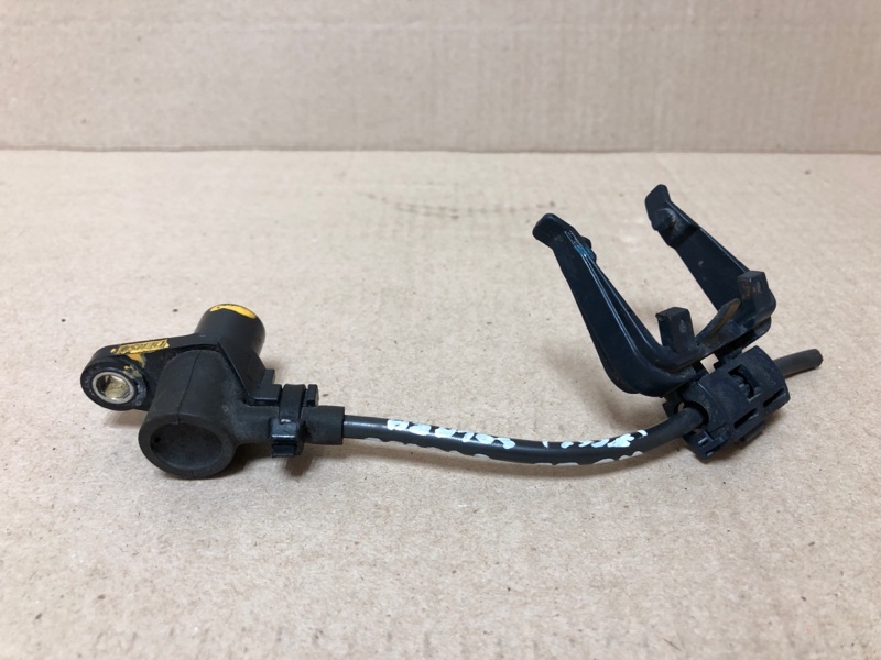 Датчик ABS передний правый SOLARA 03-09 2007 ACV30 Кабриолет 3.3 3MZ-FE