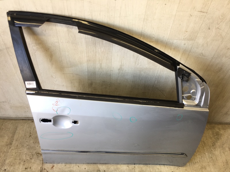 Дверь передняя правая SENTRA (B16) 06–12 2012 2.0 MR20DE Дверь передняя правая SENTRA (B16) 06–12 2012 2.0 MR20DE