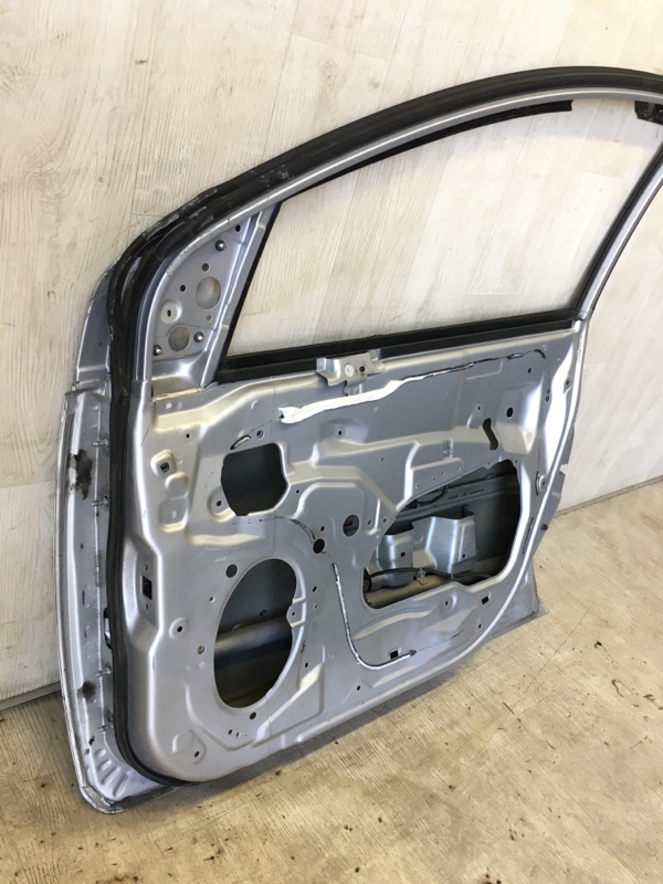 Дверь передняя правая SENTRA (B16) 06–12 2012 2.0 MR20DE Дверь передняя правая SENTRA (B16) 06–12 2012 2.0 MR20DE