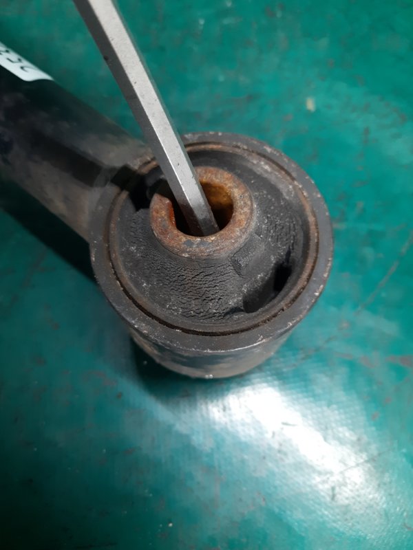 Рычаг задней подвески продольный GX470 02-09 2009 Внедорожник 4.7 2UZFE