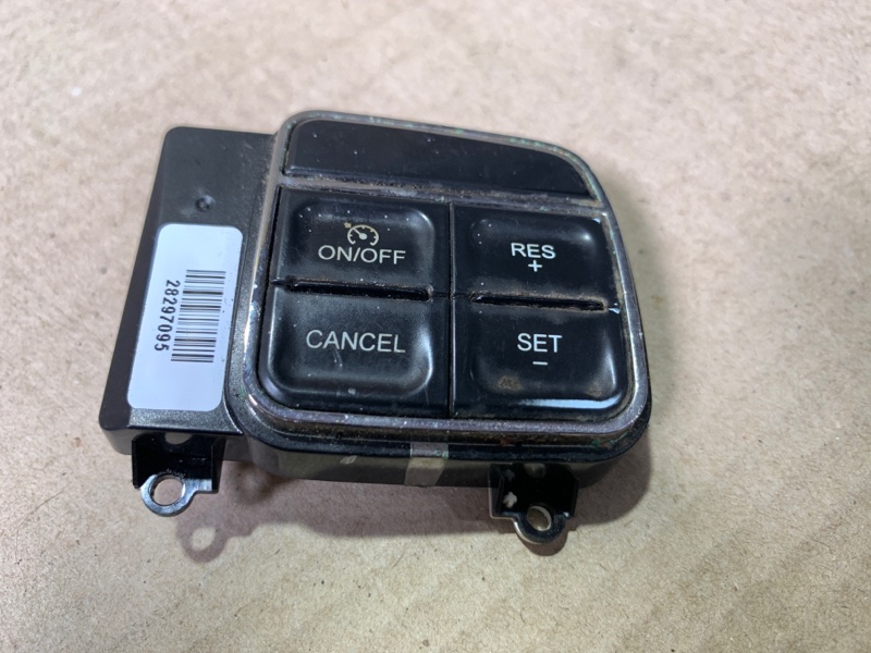 Кнопки на руль правые COMPASS 06-16 2012 Внедорожник 2.0 Кнопки на руль правые COMPASS 06-16 2012 Внедорожник 2.0