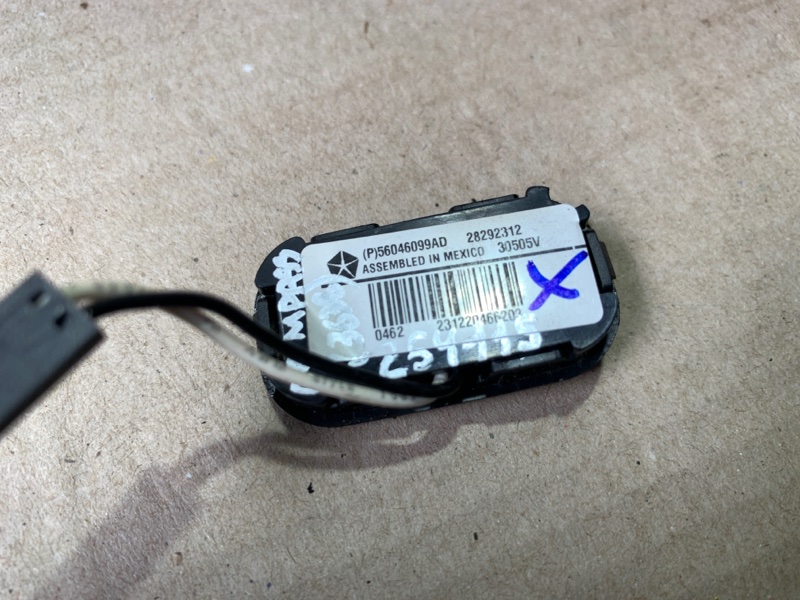 Кнопки на руль задние левые JEEP COMPASS 06-16 Внедорожник 2.0 Кнопки на руль задние левые JEEP COMPASS 06-16 Внедорожник 2.0