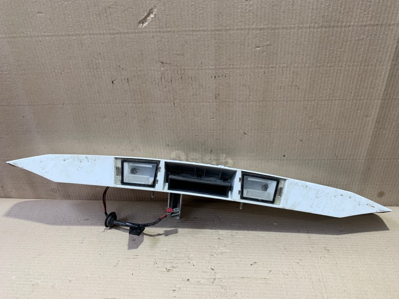 Панель подсветки номера JEEP COMPASS 06-16 Внедорожник 2.0 Панель подсветки номера JEEP COMPASS 06-16 Внедорожник 2.0