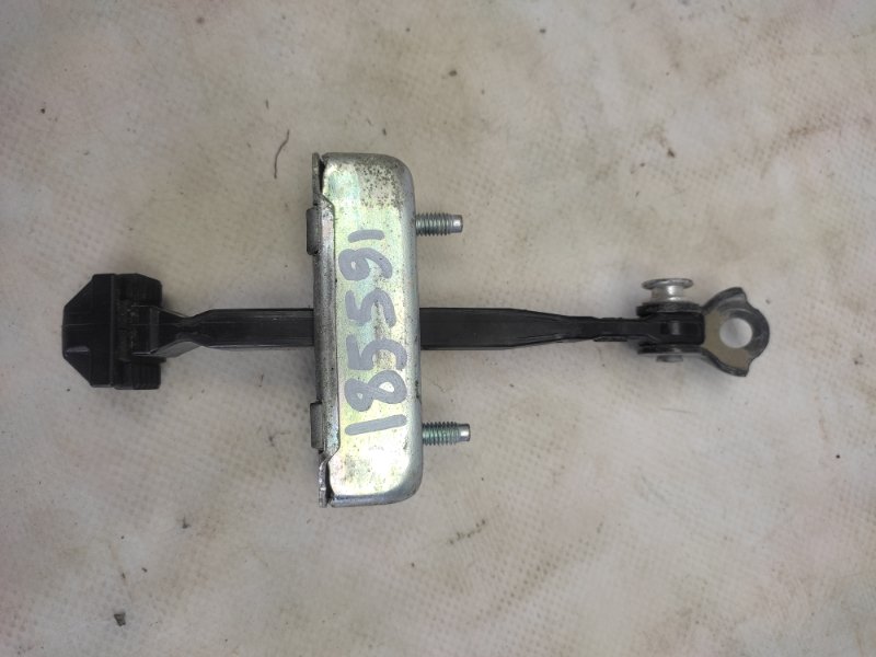 Запчасть ограничитель двери задний правый LEXUS IS250/350 05-13 2008 Седан 2.5 68630-53030 Б/У Ограничитель двери задний правый LEXUS IS250/350 05-13 2008 Седан 2.5 68630-53030 Б/У