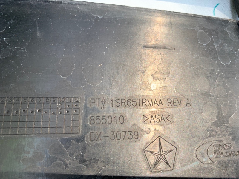 Спойлер крышки багажника COMPASS 06-16 2012 Внедорожник 2.0 Спойлер крышки багажника COMPASS 06-16 2012 Внедорожник 2.0