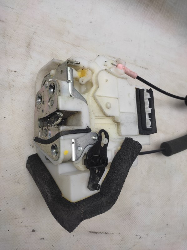 Замок двери задний правый SUBARU LEGACY 09-15 BM Седан 2.5 EJ253 Замок двери задний правый SUBARU LEGACY 09-15 BM Седан 2.5 EJ253