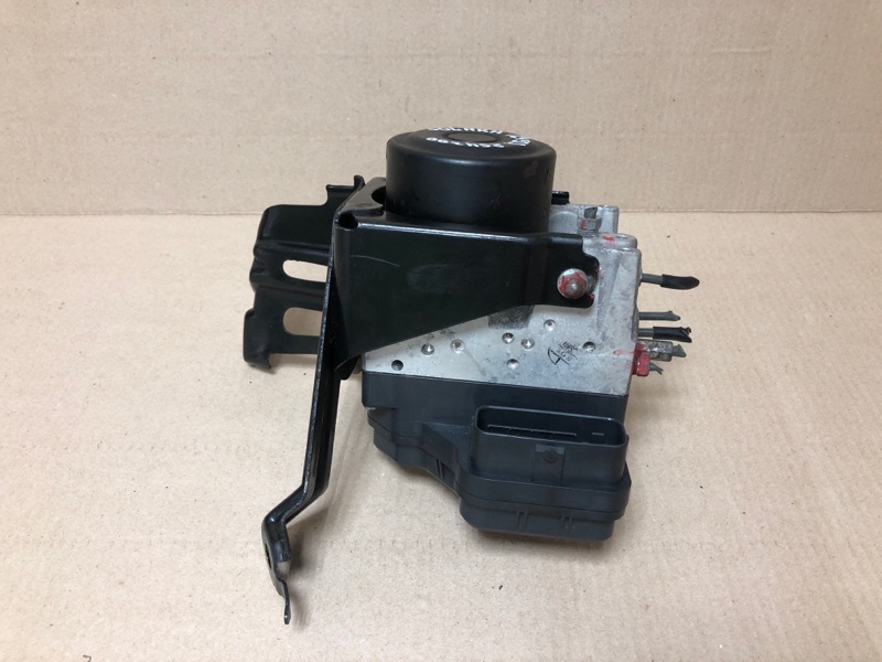 Запчасть блок abs TOYOTA SOLARA 03-09 2006 ACV30L Кабриолет 3.3 3MZ-FE 44050-33110 Б/У Блок ABS TOYOTA SOLARA 03-09 2006 ACV30L Кабриолет 3.3 3MZ-FE 44050-33110 Б/У