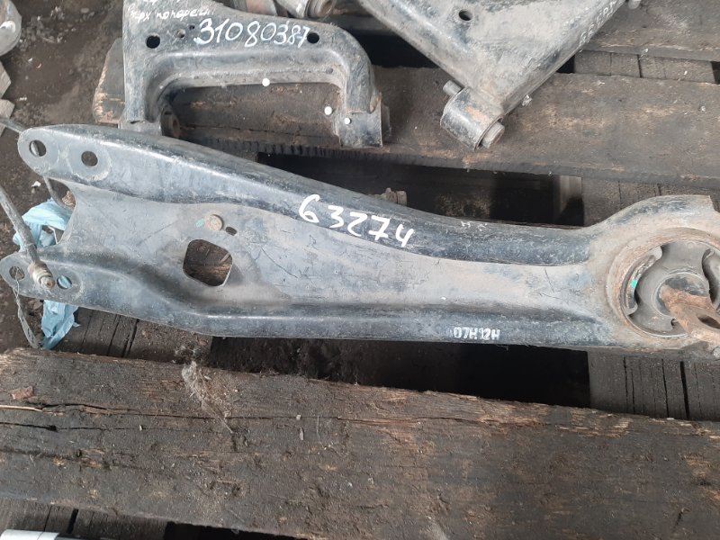 Запчасть рычаг задней подвески продольный задний правый ACURA MDX (YD2) 06-13 YD2 Б/У Рычаг задней подвески продольный задний правый ACURA MDX (YD2) 06-13 YD2 Б/У