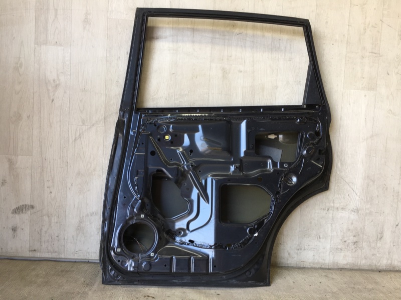 Дверь задняя правая TRIBECA B10 07-13 2008 Внедорожник 3.6 EZ36