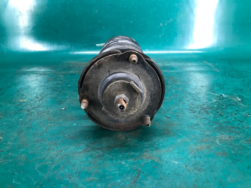 Амортизатор передний правый GX470 02-09 2009 Внедорожник 4.7 2UZFE Амортизатор передний правый GX470 02-09 2009 Внедорожник 4.7 2UZFE