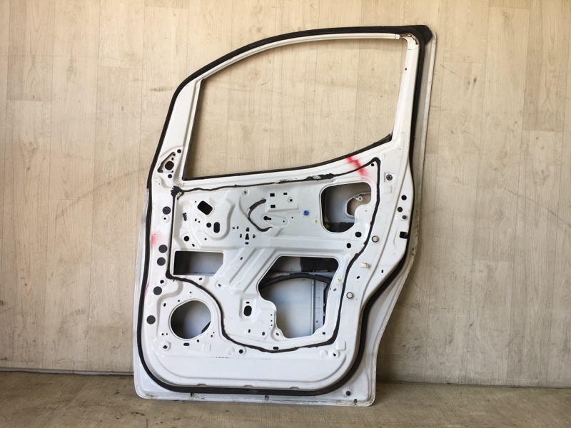 Дверь передняя правая NV200 USA 13- 2017 M20X 2.0 MR20DE