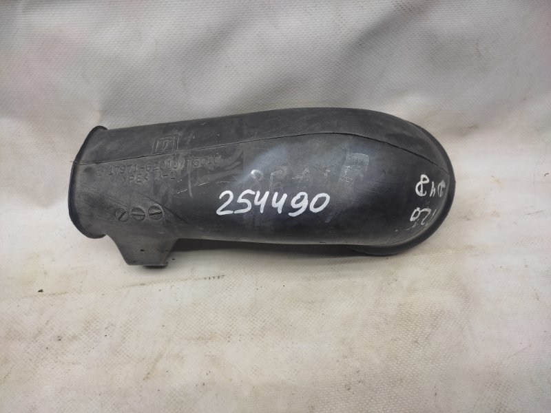 Воздухозаборник TOYOTA LAND CRUISER PRADO 120 02-09 17971-62010 Б/У