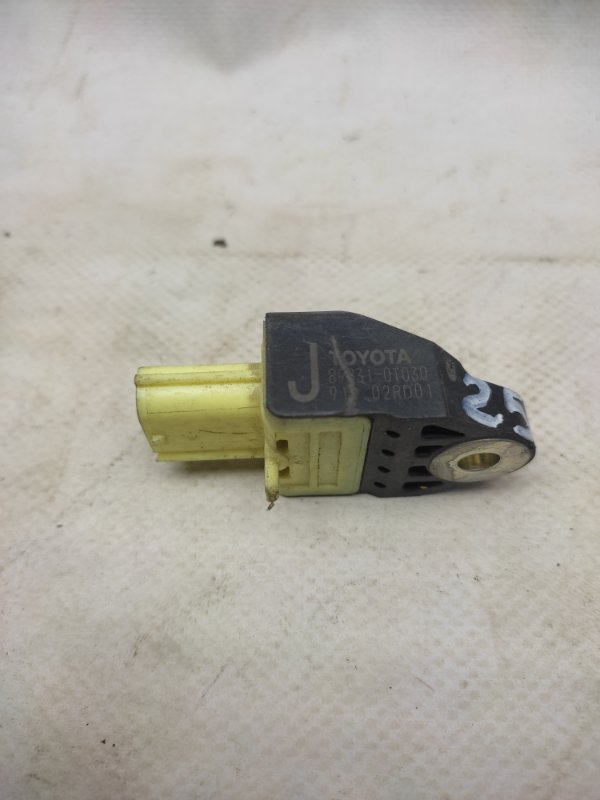 Датчик удара задний правый RX350/450 09-15